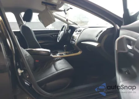 2015 Nissan Altima 2.5 S z USA, uszkodzony, nr VIN 1N4AL3AP7FN394803